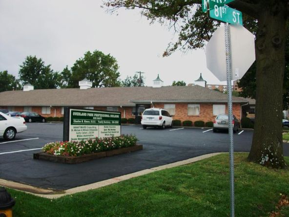 8100 Marty St, Overland Park, KS 66204